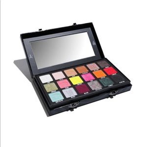 Shane Dawnson X Jeffree Star Conspiracy Palette